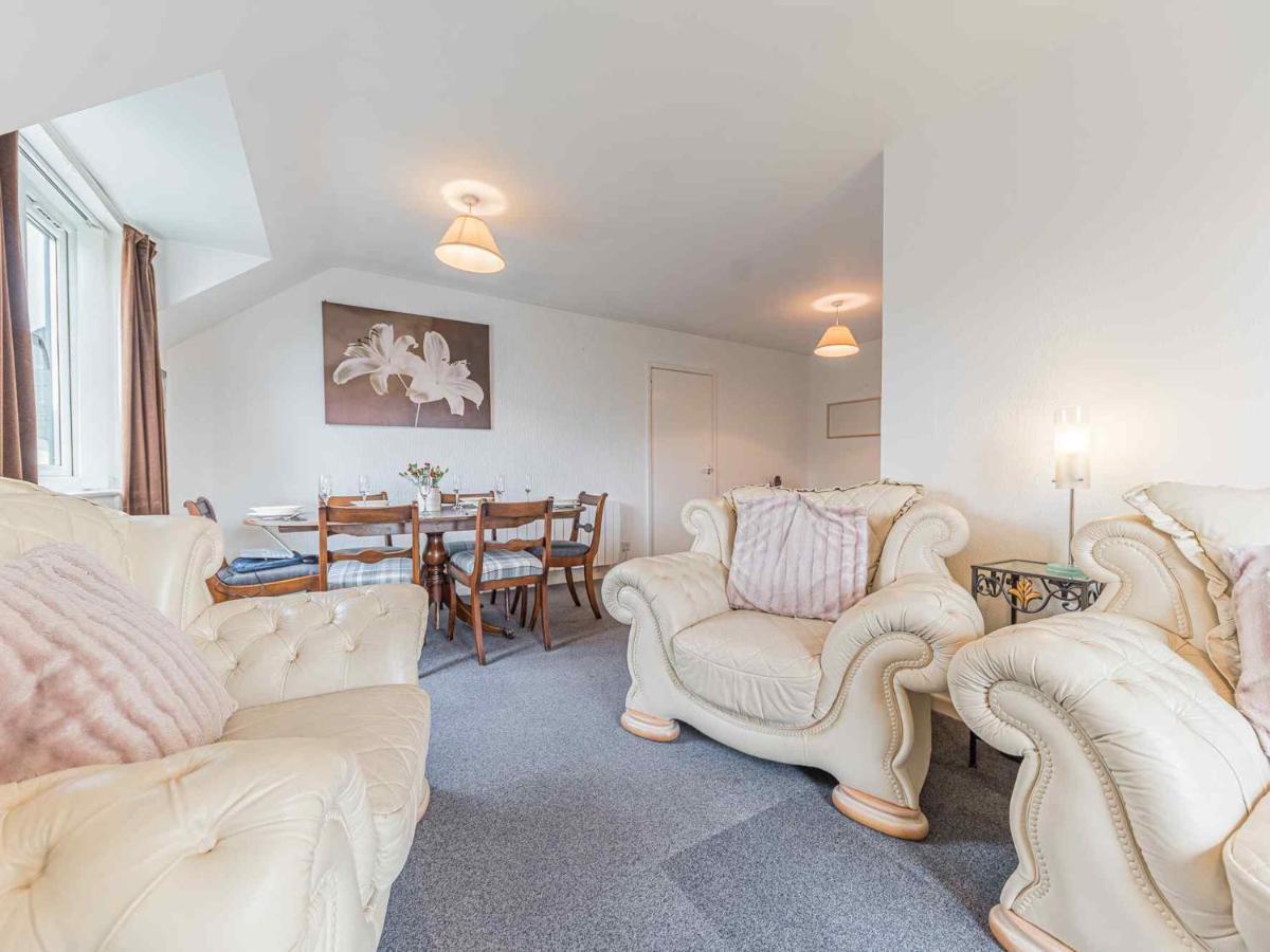 Pass The Keys Comfortable 3 Bed In Central Bowness With Parking Windermere Bagian luar foto
